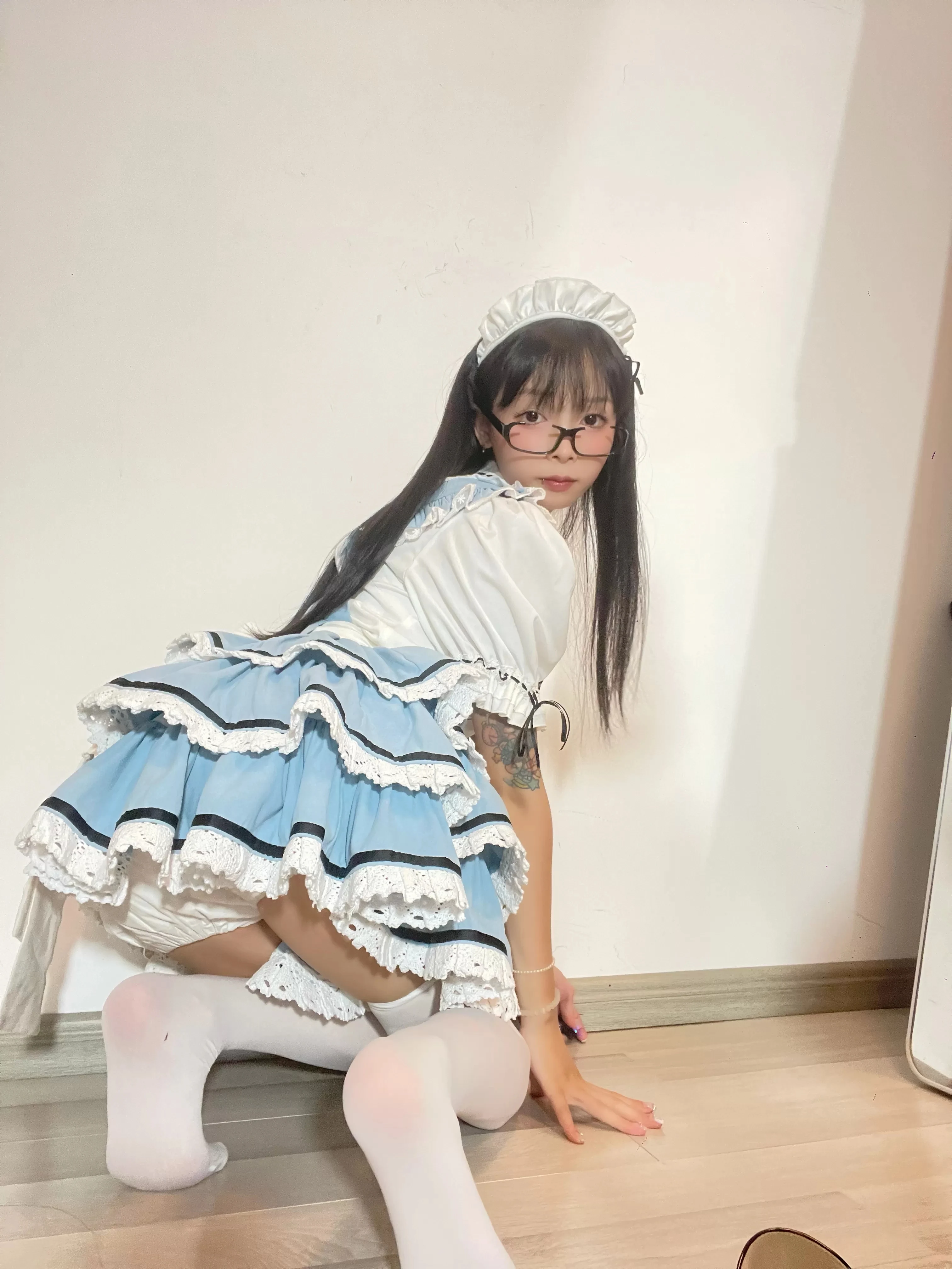聂傲娇 – 情趣女仆 19P